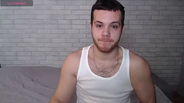 Alexxx horny online show from December 2, 2025, 5:46 am