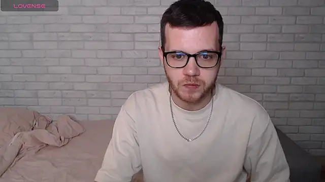 Alexxx horny online show from May 31, 2026, 7:04 pm