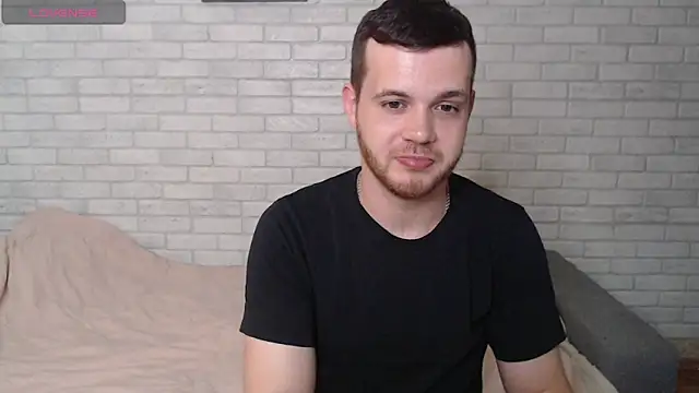 Alexxx horny online show from August 9, 2026, 3:28 pm