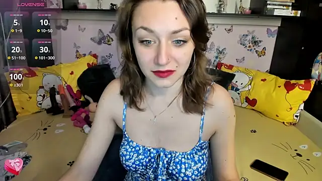 Snapshot of FoxyDom699 chatting on September 29, 2025, 6:51 am FoxyDom699 online show from September 29, 2025, 6:51 am