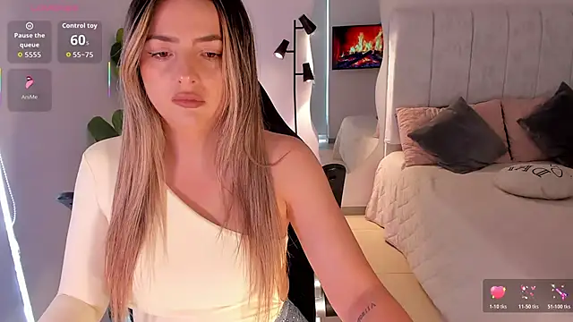 AmyWood online show from May 27, 2026, 7:33 pm