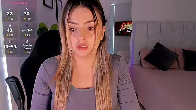 Snapshot of AmyWood chatting on June 18, 2026, 7:40 pm AmyWood online show from June 18, 2026, 7:40 pm