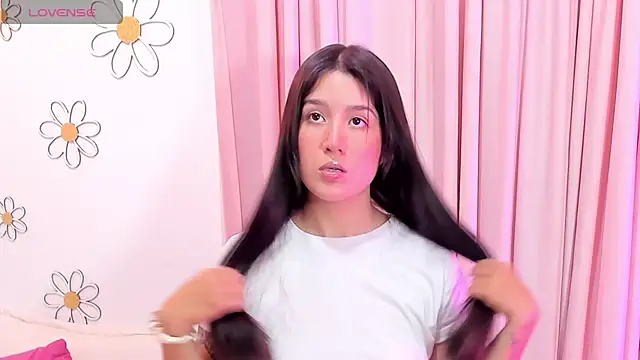 Snapshot of Dulce_andrea__ chatting on February 16, 2026, 12:07 am Dulce andrea online show from February 16, 2026, 12:07 am