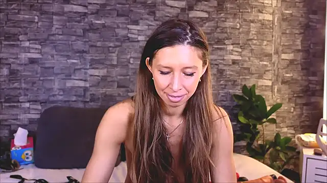 JennyPisik online show from October 4, 2025, 11:08 am