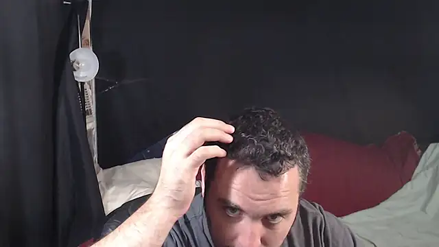 Snapshot of Metalstud chatting on October 7, 2025, 7:00 pm Metalstud online show from October 7, 2025, 7:00 pm