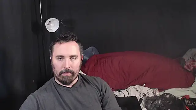 Snapshot of Metalstud chatting on October 29, 2025, 9:49 pm Metalstud online show from October 29, 2025, 9:49 pm