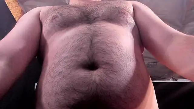 Snapshot of Metalstud chatting on November 4, 2025, 2:21 am Metalstud online show from November 4, 2025, 2:21 am