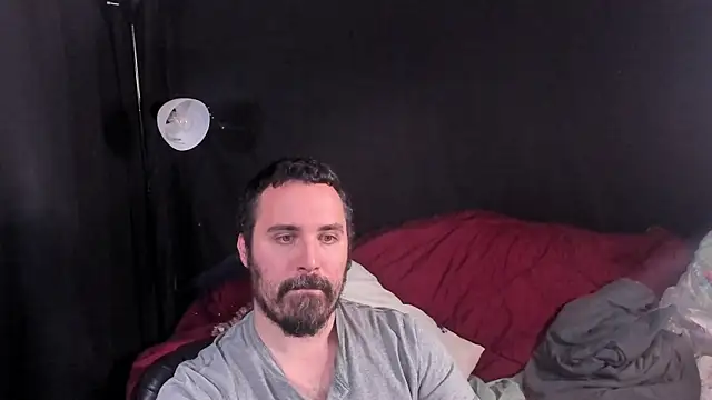 Snapshot of Metalstud chatting on November 5, 2025, 2:33 am Metalstud online show from November 5, 2025, 2:33 am