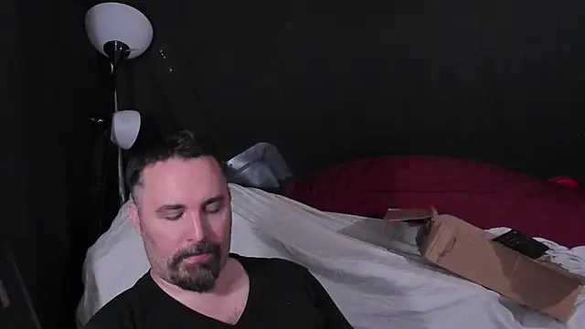 Metalstud online show from April 20, 2026, 12:46 am