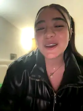 Snapshot of vaneelee chatting on December 4, 2025, 3:16 am vaneelee online show from December 4, 2025, 3:16 am