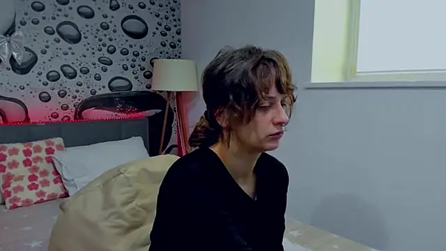 AlmaFancy online show from April 16, 2026, 5:30 am