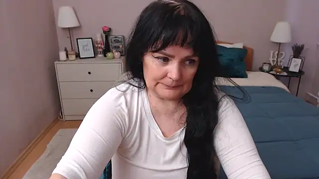 LeveMe2Nightt online show from January 25, 2025, 1:08 pm