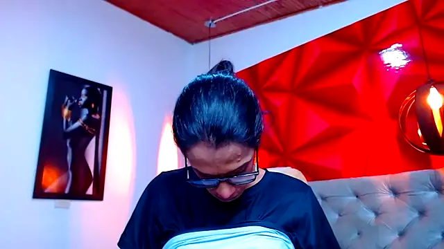 DaslyRoze online show from September 12, 2025, 1:49 am