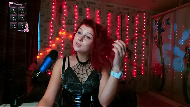 SmokyRose online show from October 31, 2025, 10:27 am