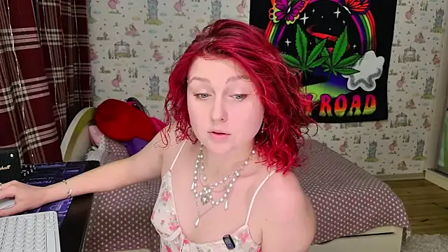 SmokyRose online show from June 1, 2026, 10:39 am