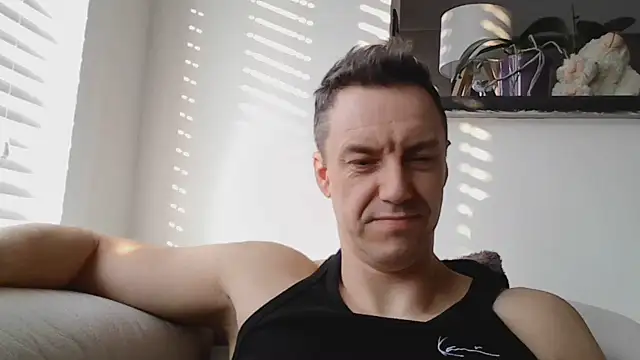 ploki2180 online show from March 21, 2026, 6:40 am