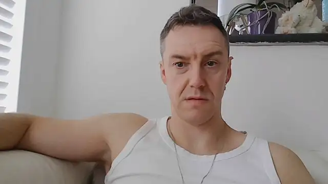 ploki2180 online show from March 29, 2026, 10:26 am