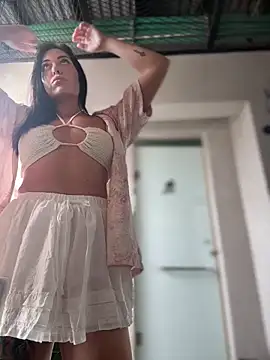 LilliThelo online show from March 4, 2026, 6:41 am