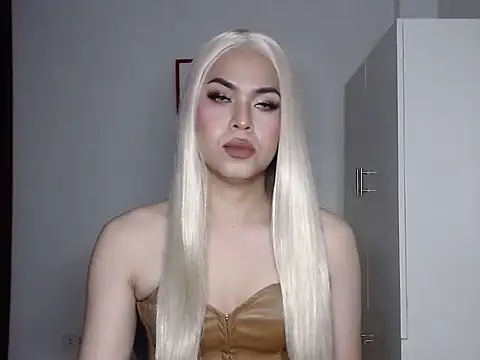 Snapshot of MistressLuna1 chatting on October 3, 2025, 1:30 pm MistressLuna1 online show from October 3, 2025, 1:30 pm