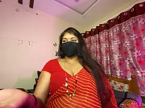 Snapshot of Love_4Sex chatting on October 13, 2025, 5:29 am Love 4Sex online show from October 13, 2025, 5:29 am