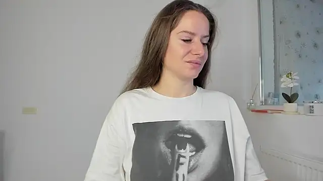 DiamondKay online show from December 23, 2025, 9:07 am