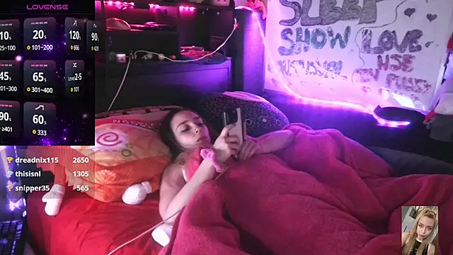 Blondiewithanass online show from December 3, 2025, 8:34 am