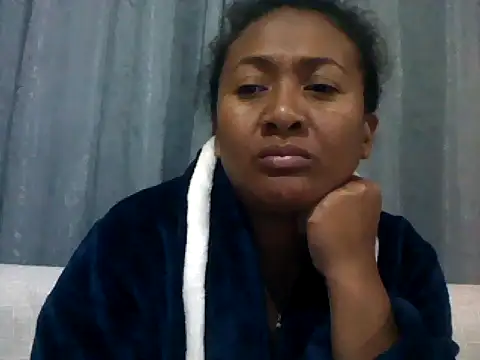 Snapshot of sexyladii chatting on July 16, 2026, 4:24 pm sexyladii online show from July 16, 2026, 4:24 pm