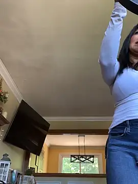 LittleMissEeve online show from May 14, 2026, 4:36 pm