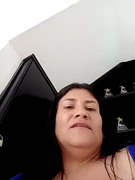 Snapshot of salomexlove_20 chatting on February 16, 2025, 4:21 pm salomexlove 20 online show from February 16, 2025, 4:21 pm