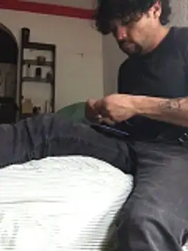 Pancho2213 online show from February 5, 2026, 3:11 am