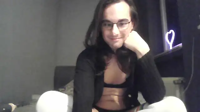 Snapshot of JanineJolie chatting on December 1, 2025, 10:26 pm JanineJolie online show from December 1, 2025, 10:26 pm