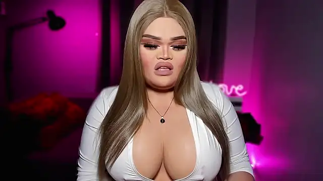 KarolinaThompson online show from March 4, 2026, 5:13 am