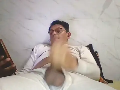 Kumarjay330 online show from February 13, 2026, 5:31 pm