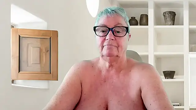Snapshot of GrannyChrissy68 chatting on June 18, 2026, 3:27 pm GrannyChrissy68 online show from June 18, 2026, 3:27 pm