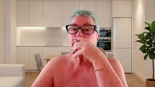 Snapshot of GrannyChrissy68 chatting on June 20, 2026, 12:19 pm GrannyChrissy68 online show from June 20, 2026, 12:19 pm