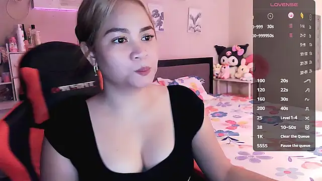 yenyen  online show from June 3, 2026, 12:46 am