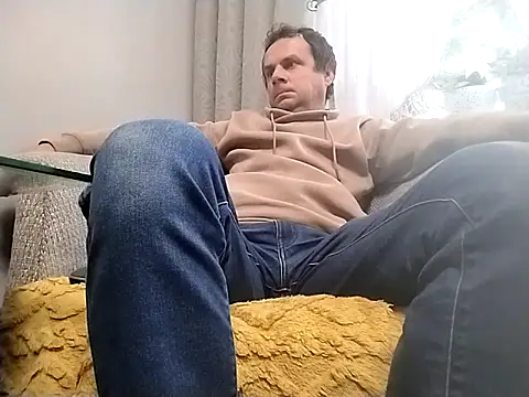 Snapshot of grzes19763 chatting on September 30, 2025, 8:41 am grzes19763 online show from September 30, 2025, 8:41 am