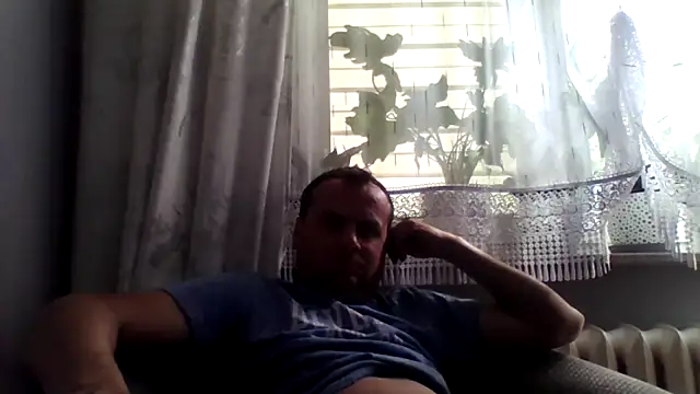 Snapshot of grzes19763 chatting on June 6, 2026, 1:49 pm grzes19763 online show from June 6, 2026, 1:49 pm