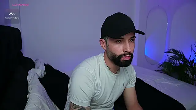 Snapshot of the_lucky_men__ chatting on December 29, 2024, 2:49 am the lucky men online show from December 29, 2024, 2:49 am