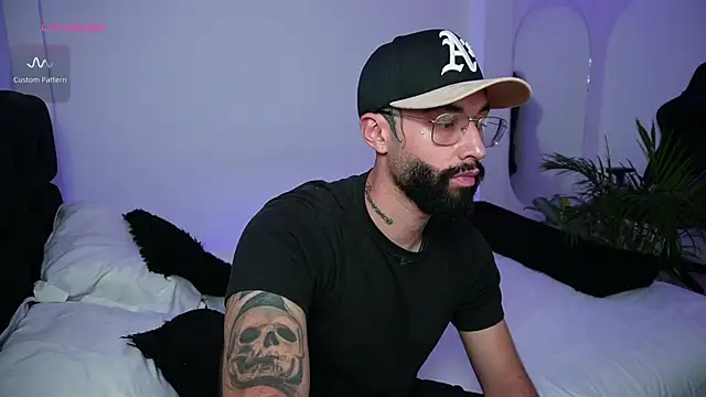 Snapshot of the_lucky_men__ chatting on January 25, 2025, 3:09 am the lucky men online show from January 25, 2025, 3:09 am