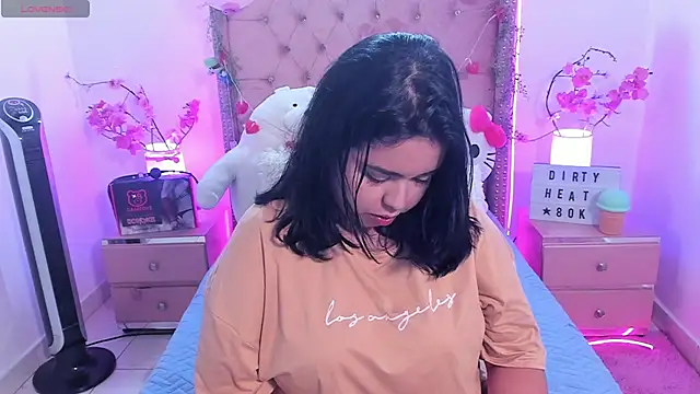 Snapshot of LillyCandy chatting on February 23, 2025, 12:41 am LillyCandy online show from February 23, 2025, 12:41 am