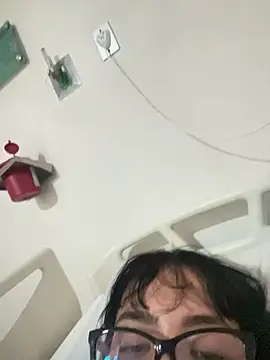 Snapshot of LillyCandy chatting on October 12, 2025, 10:09 pm LillyCandy online show from October 12, 2025, 10:09 pm