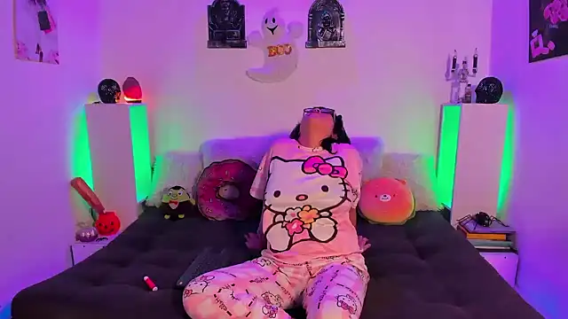 Snapshot of LillyCandy chatting on October 20, 2025, 3:07 am LillyCandy online show from October 20, 2025, 3:07 am