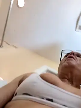 bobby69cock online show from September 29, 2025, 12:38 am