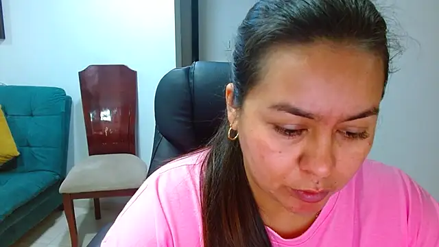 Ixchel Anaid online show from March 10, 2026, 11:48 am