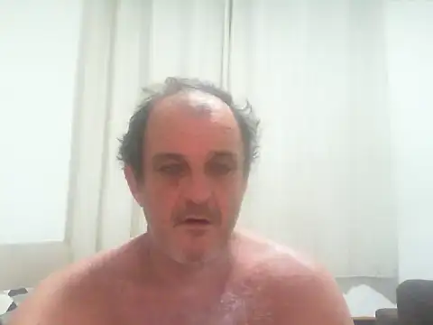 ConradinhoBR50 online show from September 29, 2025, 1:33 am