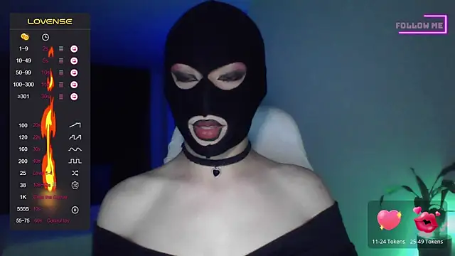 Snapshot of Bigfemblue chatting on November 17, 2025, 11:54 pm Bigfemblue online show from November 17, 2025, 11:54 pm