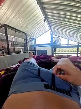 lucas souza21 online show from December 23, 2024, 12:19 pm