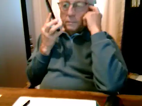 Snapshot of johnjohn622662 chatting on November 5, 2025, 4:18 pm johnjohn622662 online show from November 5, 2025, 4:18 pm