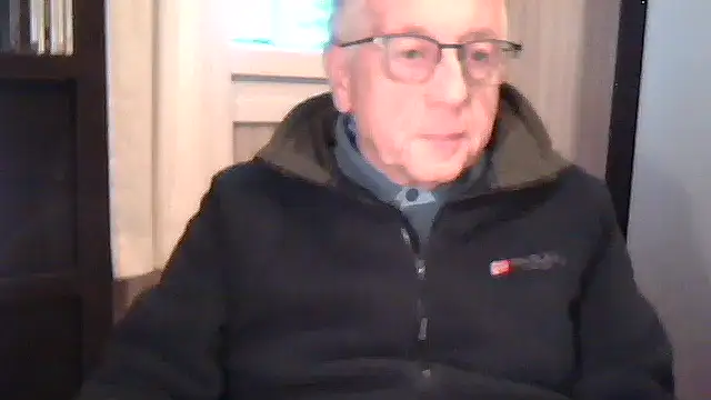 johnjohn622662 online show from January 10, 2026, 3:58 pm